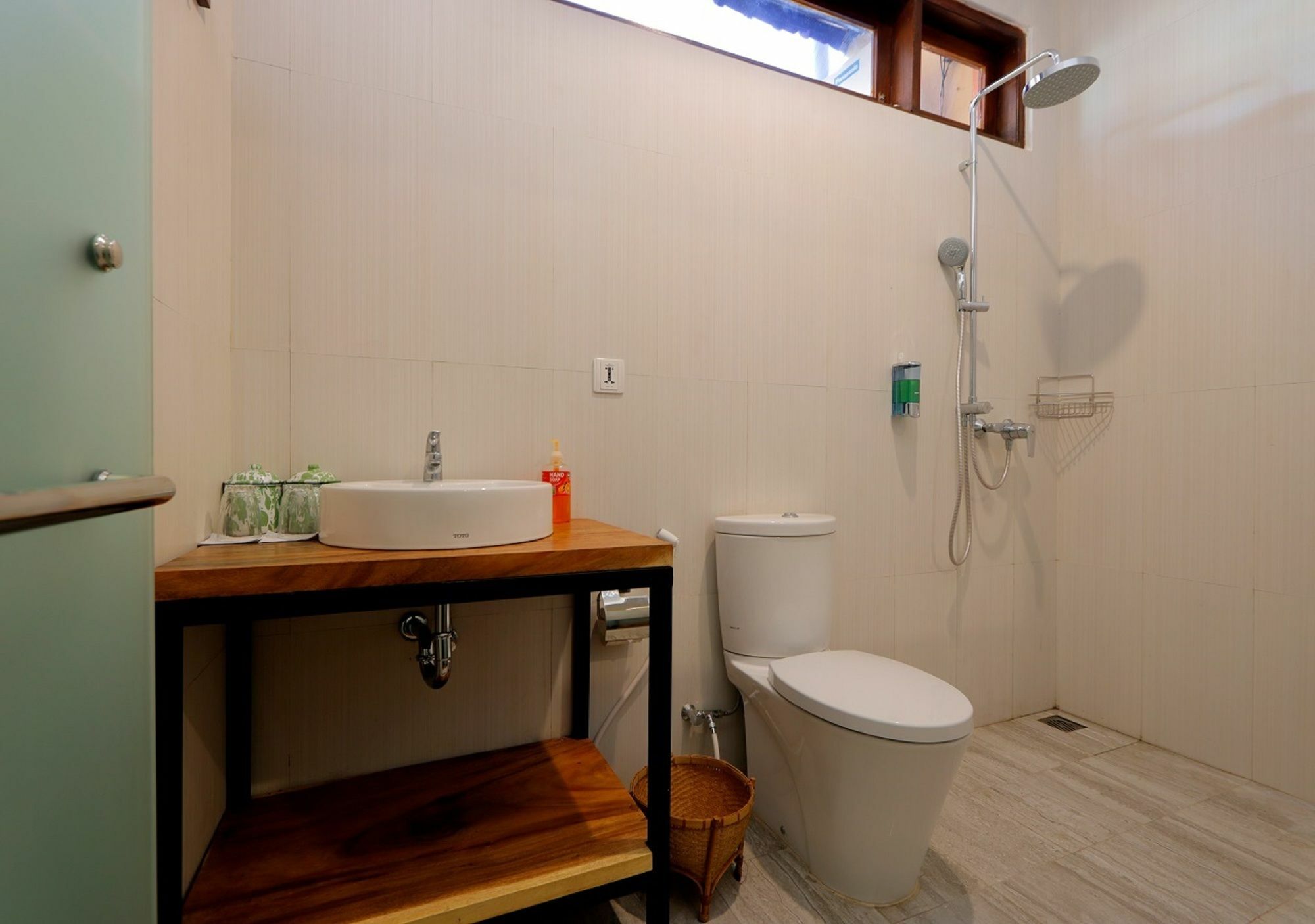 Hotel Bali Bee House à Kerobokan Extérieur photo